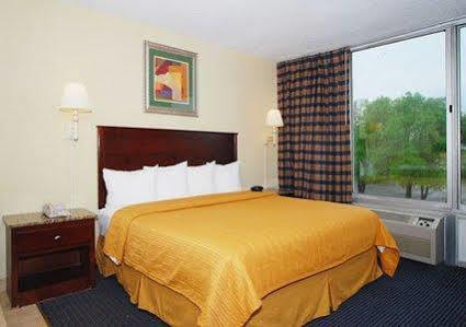 Quality & I-65 Hotel