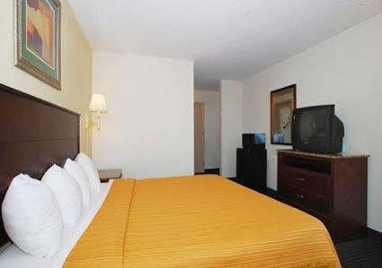 Hotel Quality & I-65